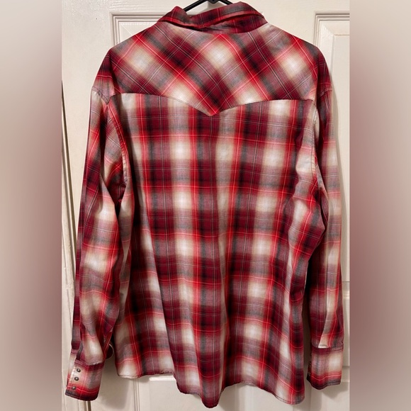 🤠 Wrangler 2XL Red Plaid Button Down Shirt - Picture 2 of 4